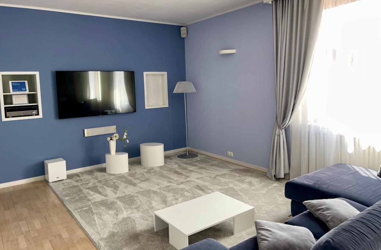 Central Loft Варезе Экстерьер фото