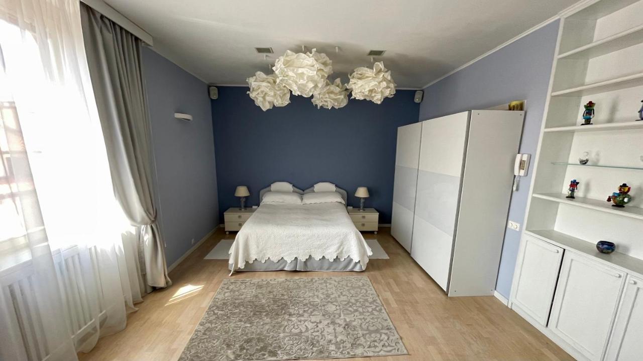 Central Loft Варезе Экстерьер фото